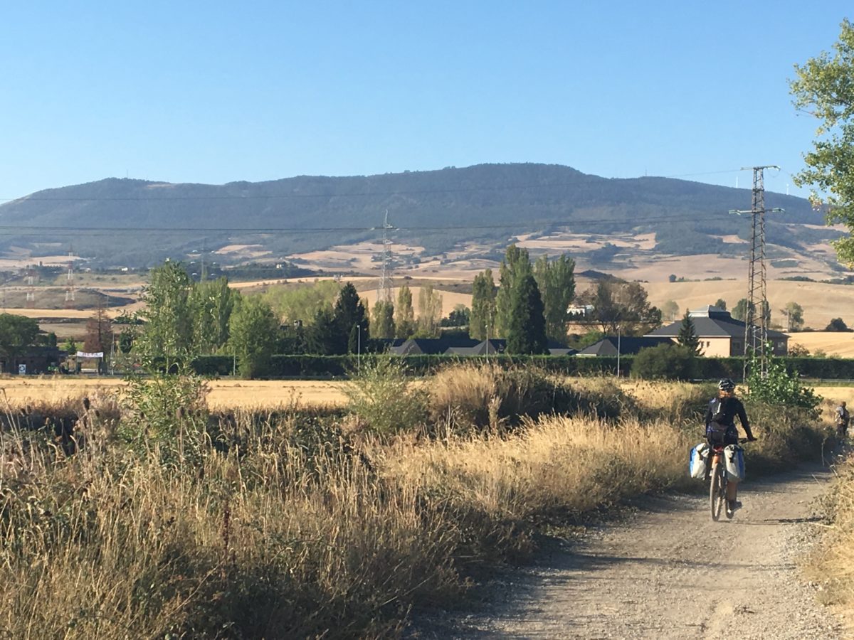 Stage 2 Cizor Minor to Eunate (16.8km /10.4mi)